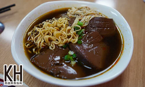 《江豪記臭豆腐王》麻辣鴨血泡麵