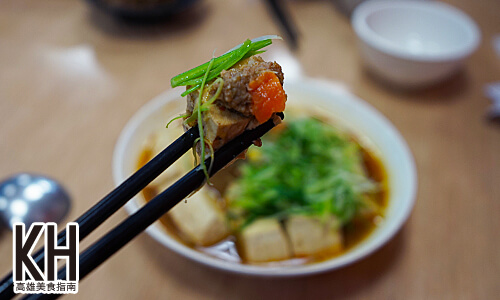 《江豪記臭豆腐王》清蒸臭豆腐還有肉醬