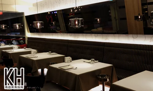 《紅舍》泰式料理的裝潢