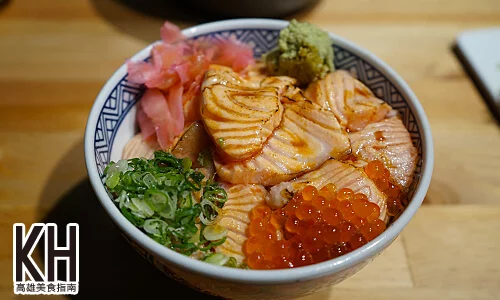 《風車驛站》炙燒挪威鮭魚親子丼飯