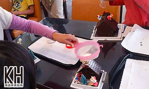 《常綠館》聖誕節巧克力屋製作過程