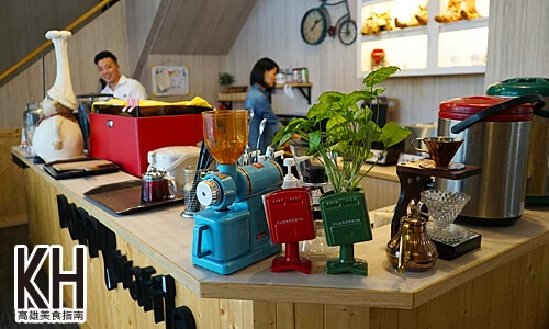 《Poppy Waffle》櫃台鬆餅輕食