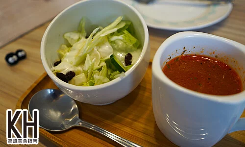 《Poppy Waffle》小沙拉與濃湯