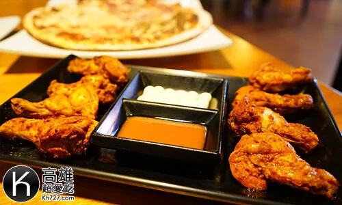 《搖滾披薩Pizza Rock》香烤小翅腿佐自製法式辣味醬